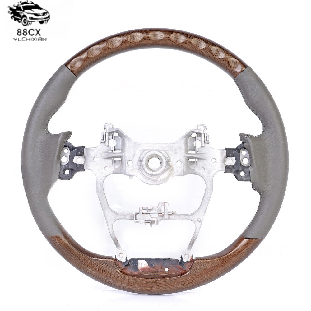 It is suitable for the modified steering wheel and steering disc assembly of Toyota Landluze LC300 black peach grain automobile